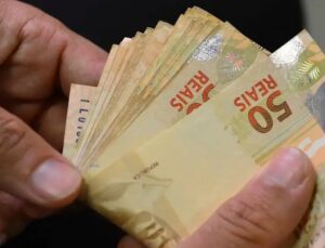 Mais de 47 milhões de pessoas ainda têm dinheiro esquecido nos bancos; veja como sacar