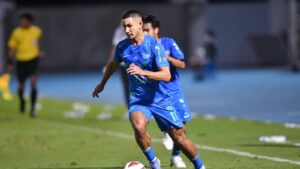 Aos 27 anos, jogador é eleito o mais rico do mundo, tem fortuna bilionária e parentesco com sultão