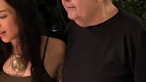 Filha cantora de Faustão surge em foto rara com o pai em aniversário de 28 anos