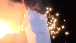 Vídeo mostra figurino de Henri Castelli em chamas durante espetáculo ‘Paixão de Cristo’ em SP