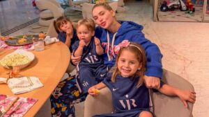 Virginia faz novas tatuagens após pedido das filhas: ‘Vou mostrar para vocês’