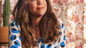 Aos 62 anos, atriz e ex-apresentadora do BBB cancela evento por motivo de saúde