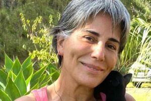 Glória Pires coloca mansão para aluguel e valor da diária choca a web