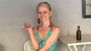 Guta Stresser rebate críticas sobre aparência e fala abertamente sobre diagnóstico de esclerose múltipla