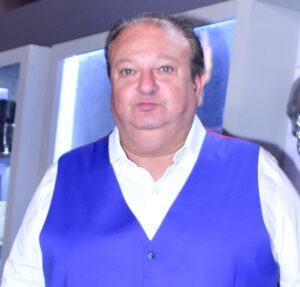 Chef Erick Jacquin é vítima de assalto em São Paulo e relata crime: Quebraram o vidro