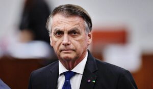 Problema na tornozeleira de Jair Bolsonaro é resolvido pela PM e STF é alertado