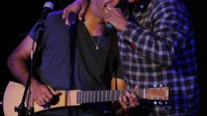 Aos 51 anos, ator que cresceu na TV revela herança secreta deixada por um dos maiores ícones da MPB