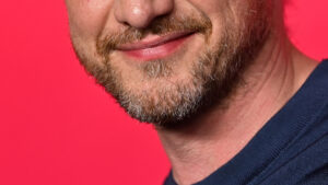 Ator de 46 anos revela que teve filho em segredo há 4 anos