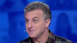 Famoso expõe mensagem enviada ao Luciano Huck implorando oportunidade e lamenta: “Nem me respondeu”