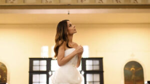 Aos 38 anos, Maiara realiza sonho na igreja: ‘Quase algo inalcançável’