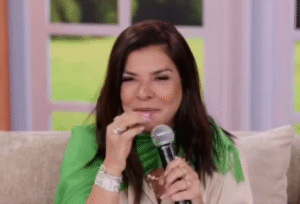 Mara Maravilha gera debate ao se definir como “negona branca” em entrevista nos EUA