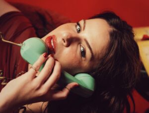 Mariana Volker integra trilha sonora da novela das 18h, A Nobreza do Amor