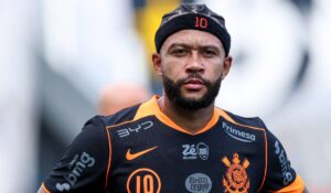 Memphis Depay e Corinthians entram em atrito após lesão do jogador