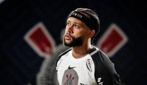 Corinthians deve R$ 42 milhões a Memphis Depay