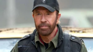 Rotina intensa de exercícios pode ter influenciado morte de Chuck Norris, diz site