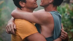 Aos 52, ator tem fortuna estimada em R$ 250 milhões e vive casamento duradouro com famoso norte-americano