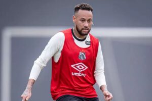 Ancelotti é pressionado por agente de Neymar para convocação na Copa do Mundo