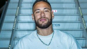 Neymar discute com atacante rival do Brasileirão: “Tomar no c*”; veja vídeo
