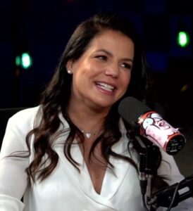 Relembre as famosas que já falaram sobre os sintomas da menopausa