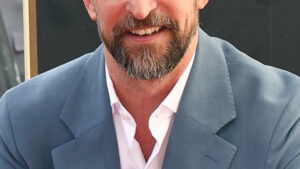 Com patrimônio de US$ 25 milhões, ator de ‘The Pitt’ sempre sonhou com a fama