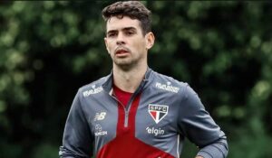 Oscar rescinde contrato com o São Paulo FC