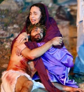 Miguel Rômulo, Silvia Pfeifer e mais atores apresentam espetáculo Paixão de Cristo no Piauí