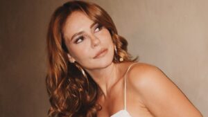 Aos 43 anos, Paolla Oliveira faz declaração sincera: ‘O bom é que a vida não para’