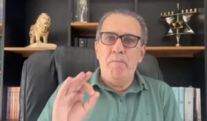 Silas Malafaia pede ajuda de fiéis para comprar um novo avião