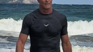 Aos 63 anos, ex-galã da Globo vive nova fase longe das novelas em refúgio paradisíaco