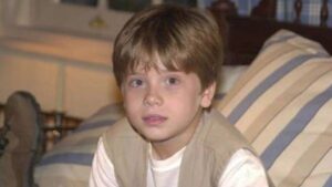 Longe das novelas, ex-ator mirim muda de profissão e foca na família aos 32 anos