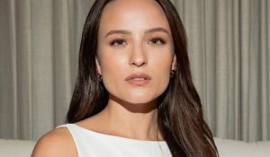 Larissa Manoela expõe diagnóstico e desabafa: “Muitas dores”