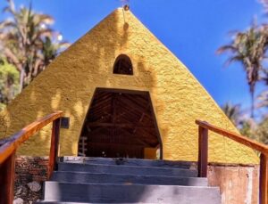 Milagre acontece após capela desabar e deixa fiéis chocados; VEJA VÍDEO