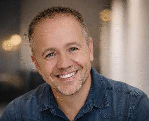 Wilson da Silva transforma experiências amorosas em narrativas do sertanejo romântico