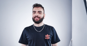 Quem é Tiago Santinelli, humorista detido após show em Belo Horizonte?