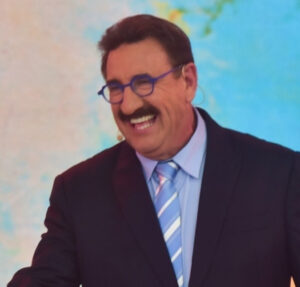 Ratinho celebra oito anos de idade do neto Noah com vídeo encantador: Sol que ilumina nossos corações