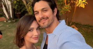 Ator da Globo conta segredo para manter ‘chama acesa’ após 17 anos de relacionamento: ‘Aconselho a todos’