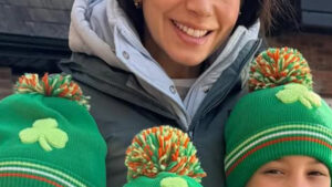 Filhos de atriz que deixou o país por amor à família surgem enormes em nova foto