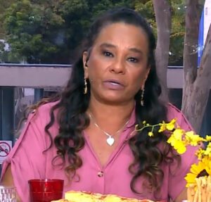 Solange Couto se emociona, pede desculpas por declarações no BBB26 e revela o que diria a Ana Paula Renault