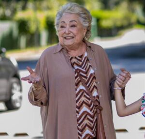 Atriz Suely Franco assina contrato vitalício com a TV Globo