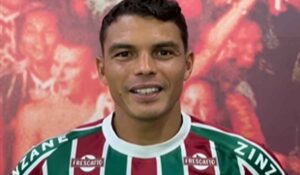 Thiago Silva lamenta ausência em momento importante da carreira