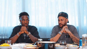 Vini Jr. comenta possível ausência de Neymar na Seleção