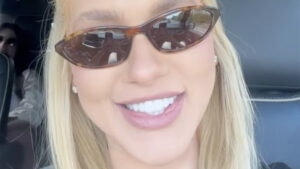 Virginia prestigia o namorado, Vini Jr, em treino da Seleção Brasileira