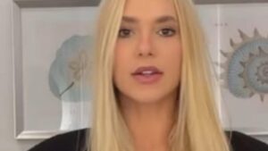 Deu ruim? Look de Virginia Fonseca em Orlando gera chuva de críticas