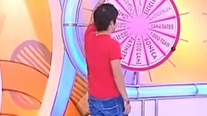 Aos 33 anos, apresentador vende patrimônio milionário e recomeça a vida bem longe do Brasil