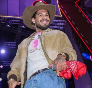 Zé Felipe posta vídeo criticando falta de rotina dos filhos: – Acabou esse negócio de viajar; assista!